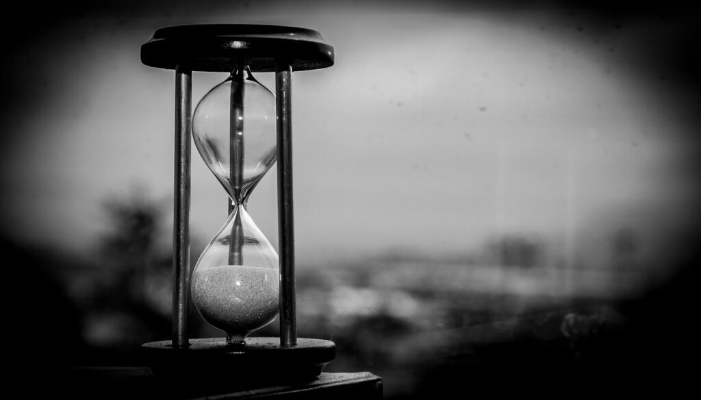 time, clock, hourglass-1817725.jpg